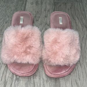 Pink fluffy slippers